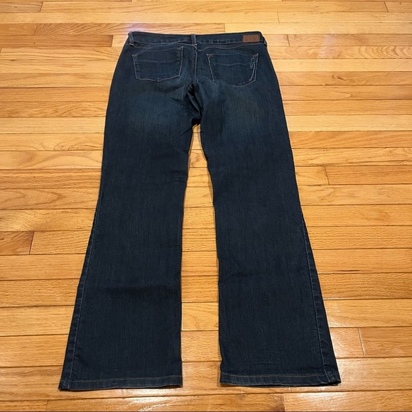 Design Lab Dark Wash Bowery Bootcut Jeans - Picture 10 of 15